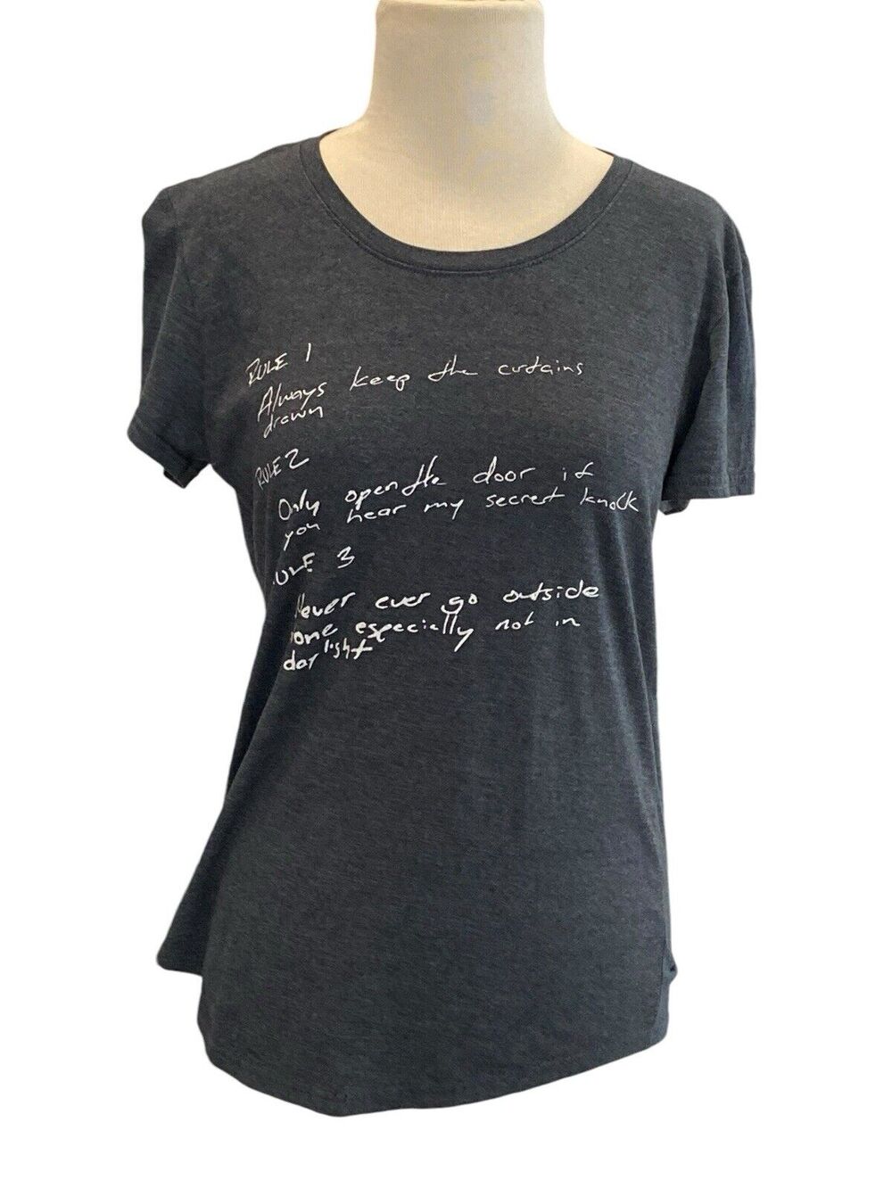 Stranger Things T-Shirt Women Size M Gray Rules Script Short Sleeve Round Neck